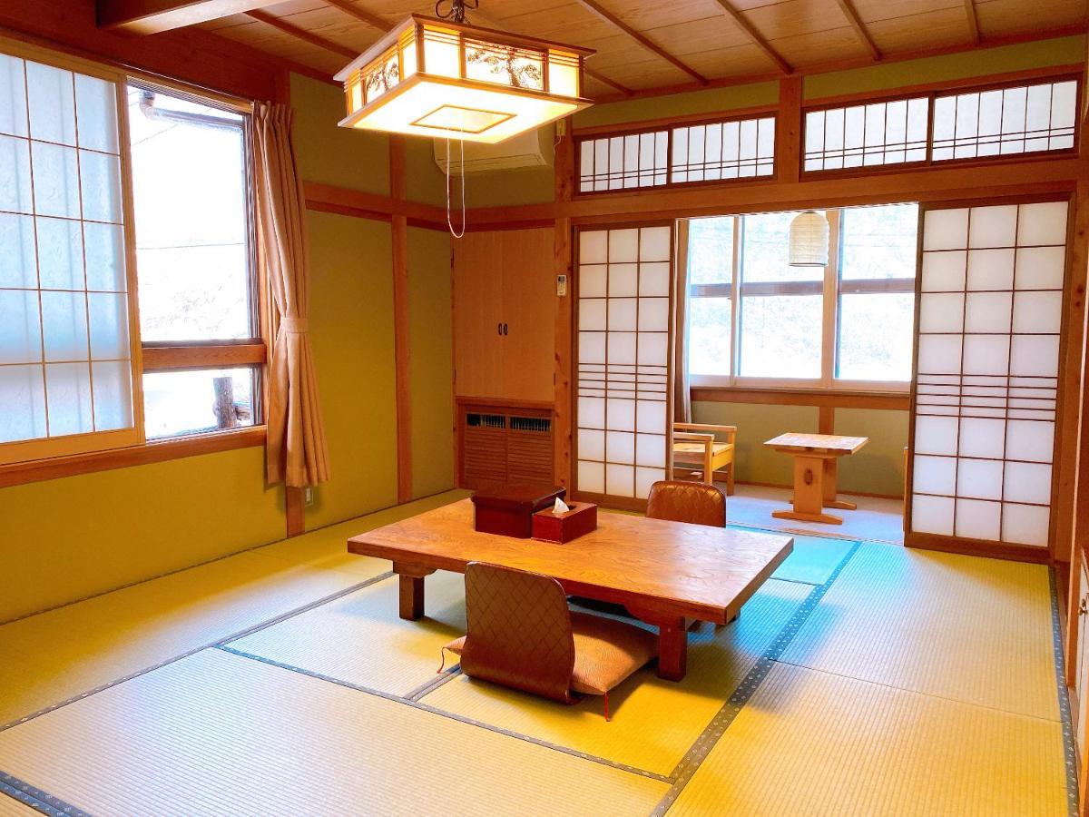 Hotel Hakuunsou Takayama  Exterior foto